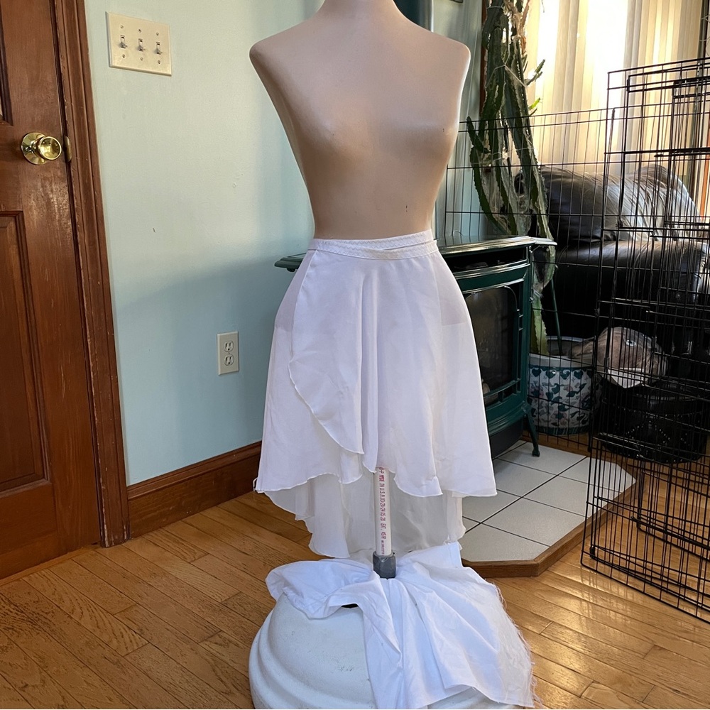 Women's M Stevens Wrap Around Tie Ballet Asymmetrical Skirt